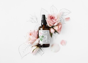 Hydrolat różany – Rosa Damascena Naturalna pielęgnacja twarzy i ciała | 100 ml | Szklana butelka z atomizerem | Ministerstwo Dobrego Mydła
