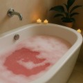 CosmoSPA – Pieniąca sól do kąpieli z kolagenem i minerałami -  Soczysta malina – 550 g